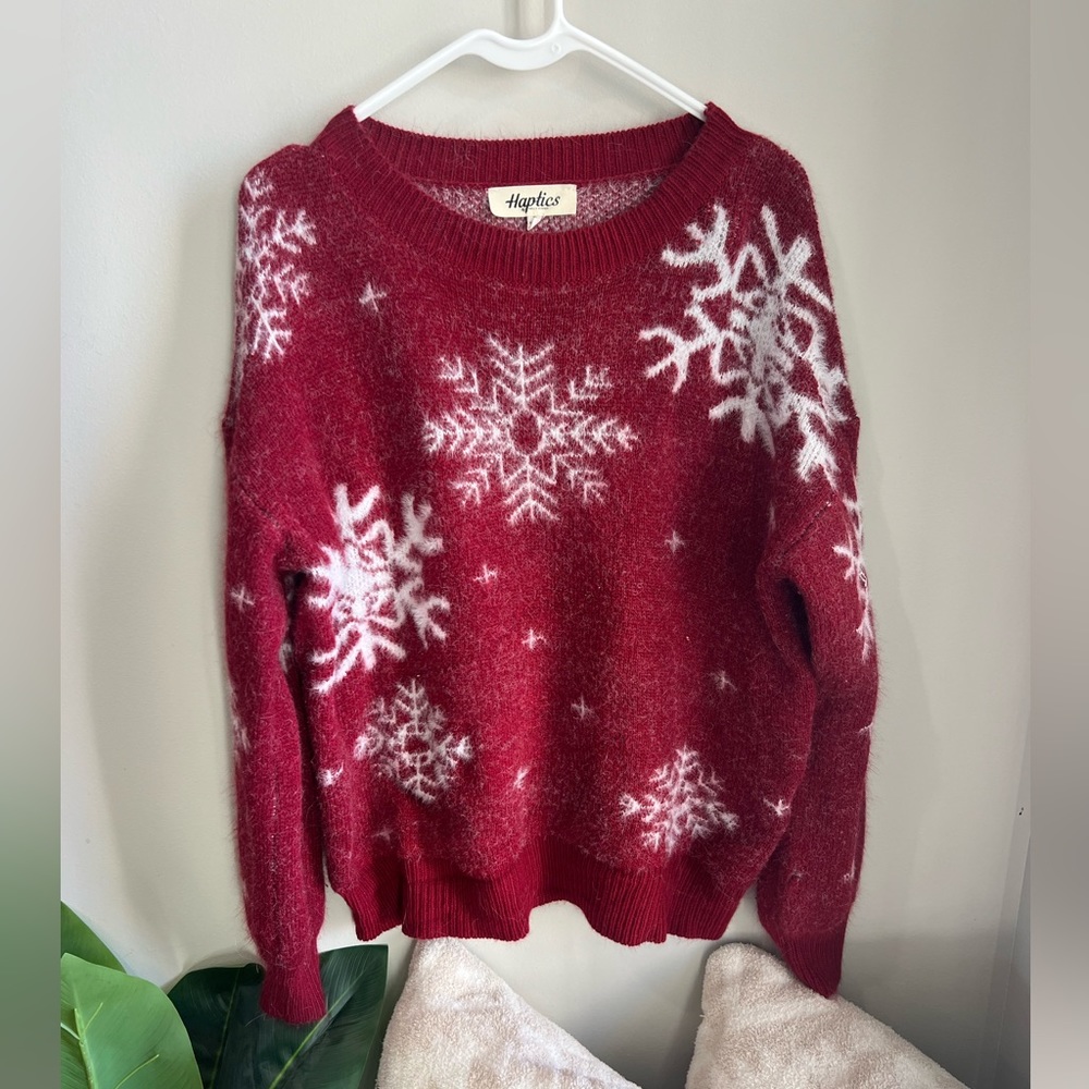 Women’s Snowflake Sweater
